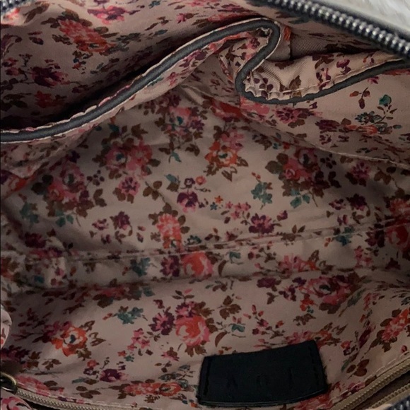 Purse - Picture 2 of 6